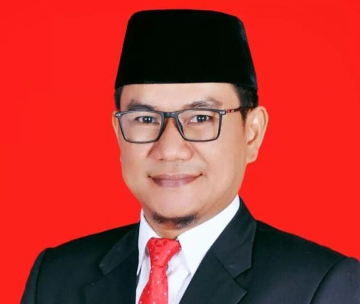   M. Asrar Rais, Komisioner Komisi Penyiaran Indonesia Daerah (KPID) Riau. 