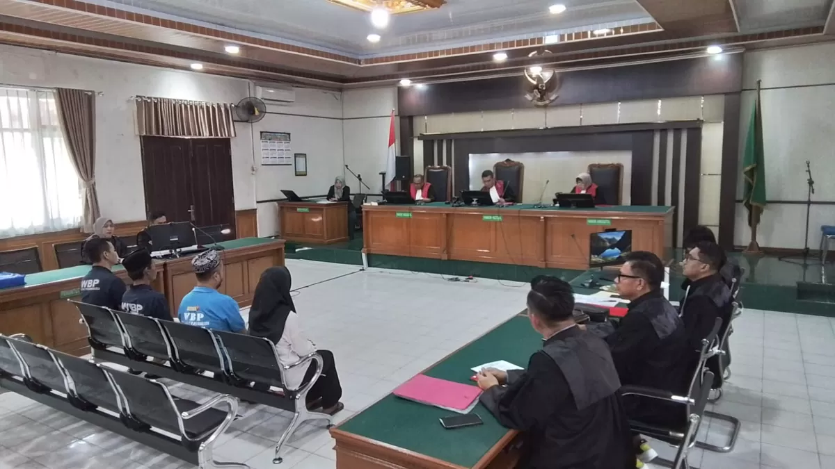 Sidang kasus dugaan korupsi penyaluran KUR. (f: Ist)