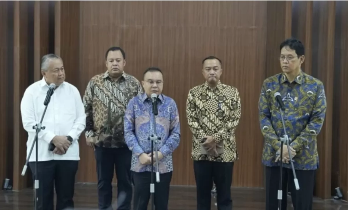 Wakil Ketua DPR RI Sufmi Dasco gelar pertemuan untuk pemangku otorita ekonomi untuk membahas fiskal dan moneter. (f: Instagram/sufmi_dasco)