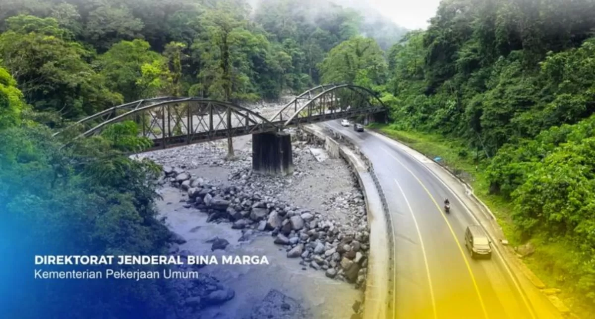 Perbaikan jalur Lembah Anai telah rampung dan resmi dibuka lagi untuk semua jenis kendaraan. (f: padangkita.com)