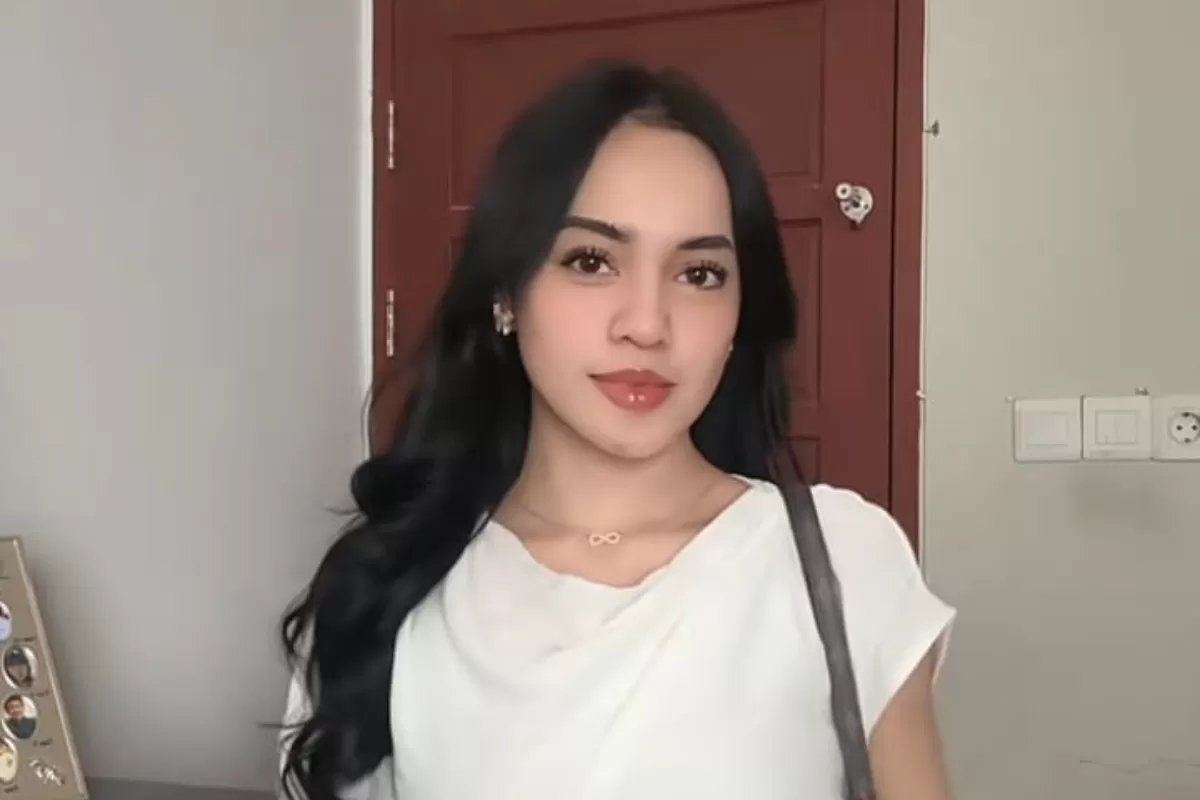 4 video Andira McQueen 1 menit 25 detik yang viral di TikTok &amp; X (TikTok/@andiramcqueen)