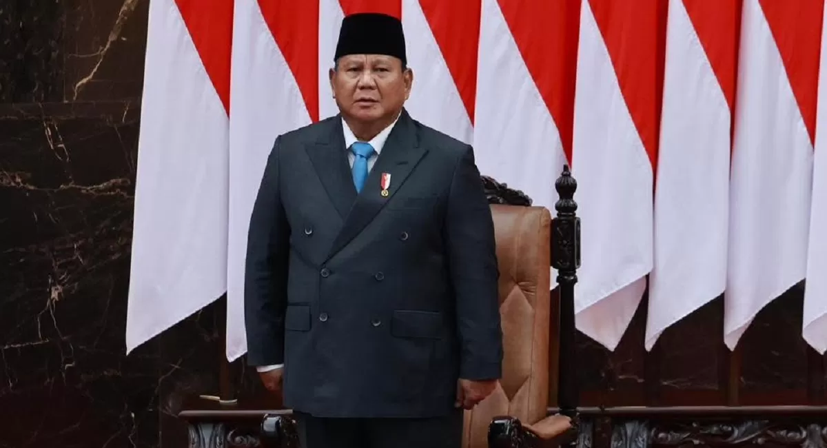 Presiden Prabowo Subianto menutup pekan dengan rangkaian program strategis yang mencakup investasi, energi, infrastruktur, koperasi desa, serta komitmen terhadap penegakan hukum nasional. (Dok. Facebook.com @PrabowoSubianto)