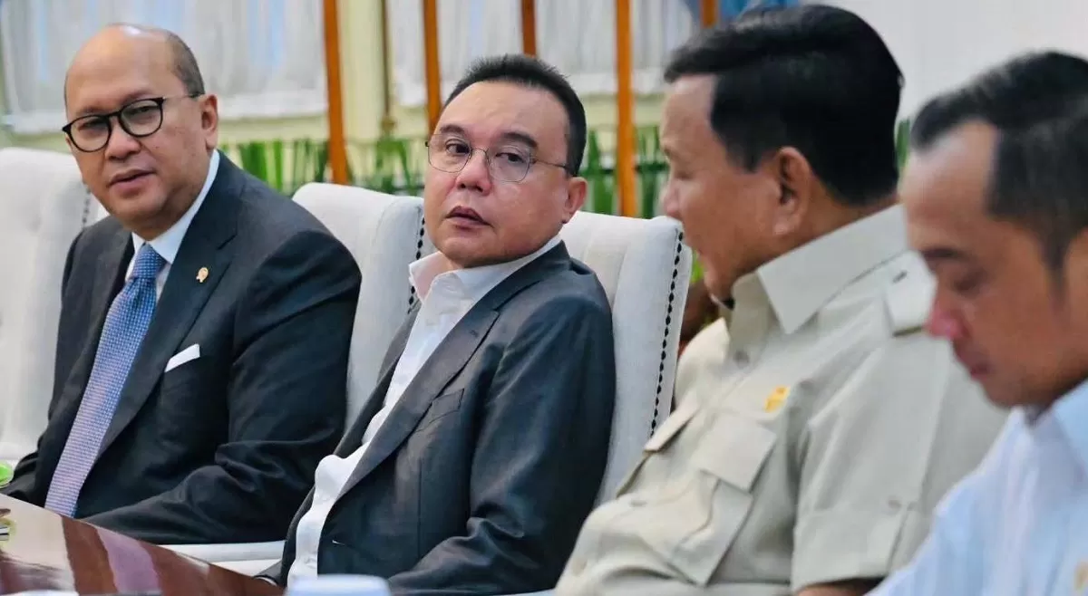 Presiden Prabowo menegaskan pentingnya sinergi KSSK dalam menjaga stabilitas rupiah, investasi, dan ketahanan ekonomi Indonesia. (Facebook.com @Setkab RI)
