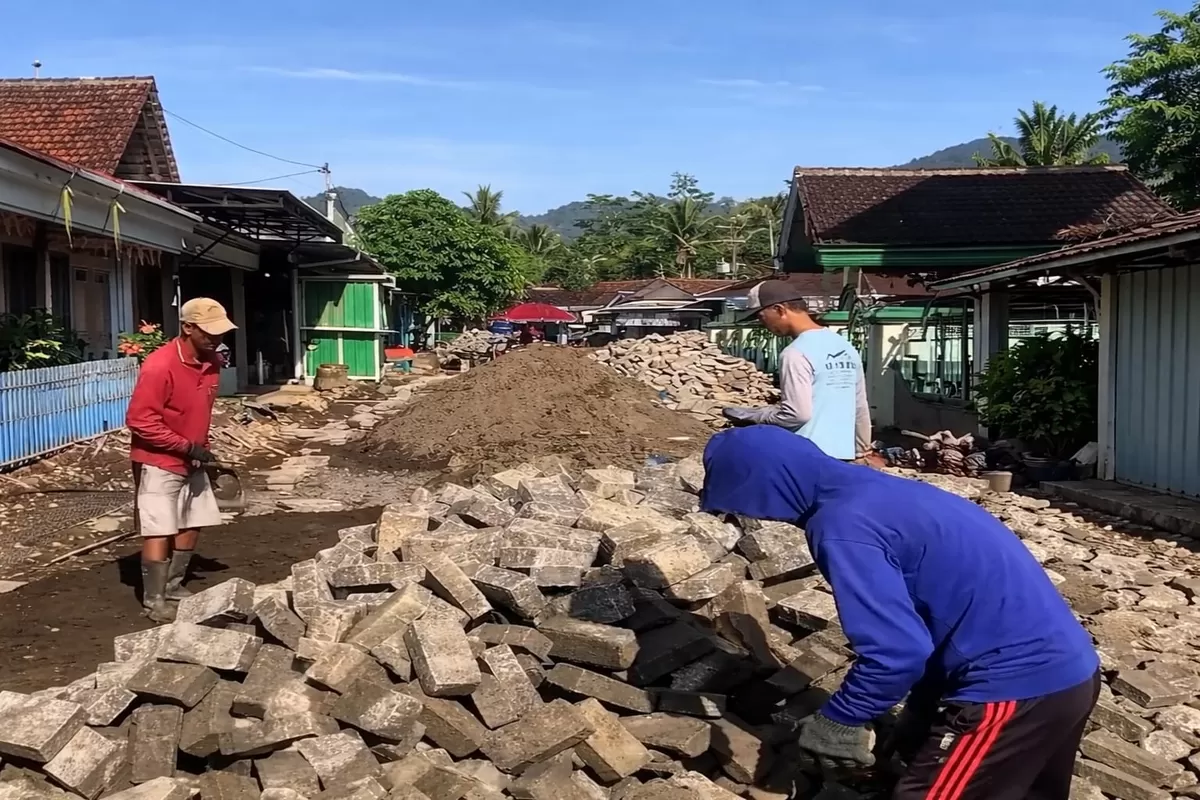 CSR PT BSI Percantik Terminal Sarongan, Dukung Mobilitas dan Ekonomi Warga