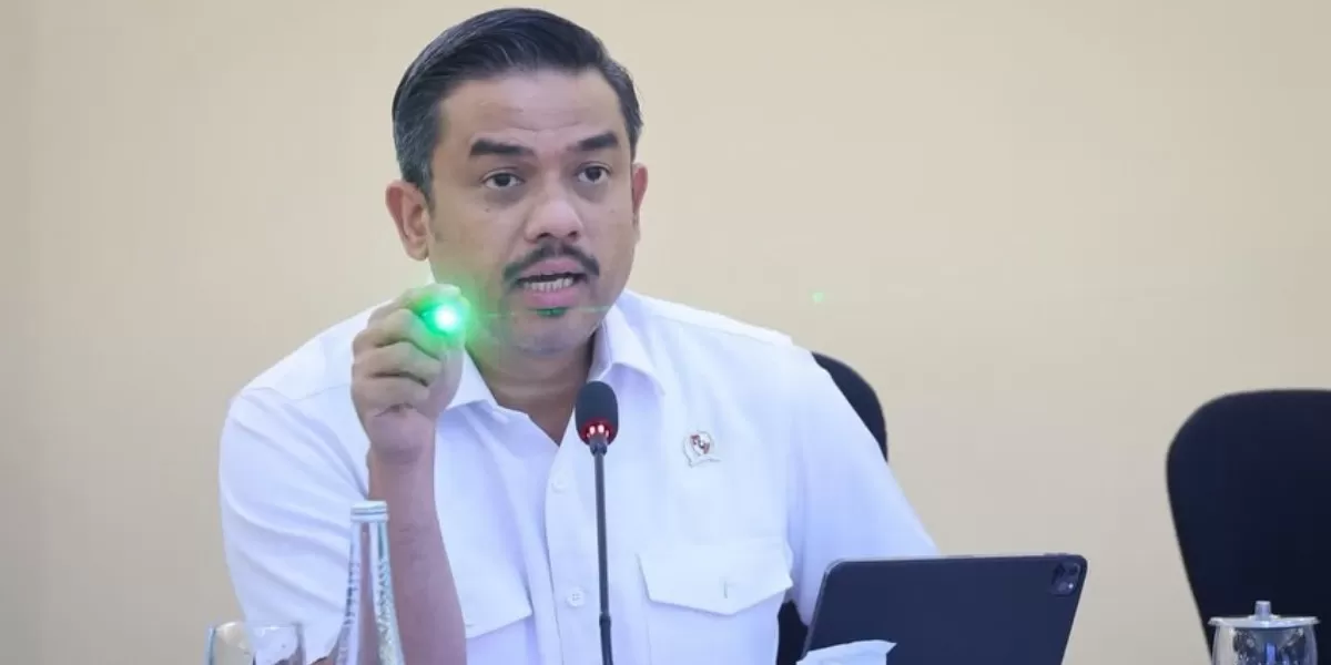 Menteri UMKM, Maman Abdurrahman menyoroti keluhan para seller di marketplace terkait adanya rencana kebijakan biaya layanan baru.  (Instagram.com/@maman.abdurrahman.st)