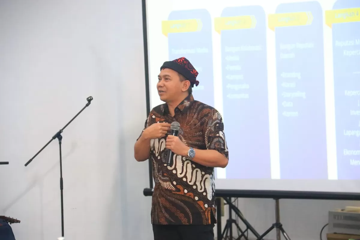 Workshop JMSI Banyuwangi, CEO Promedia Grup Beberkan Strategi Bertahan Media di Tengah Gempuran AI (Ist)