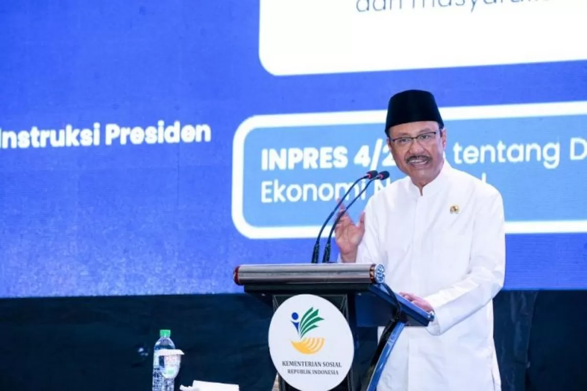 Menteri Sosial RI, Saifullah Yusuf saat berkunjung di Sidoarjo (Foto:Dok Kemensos RI)