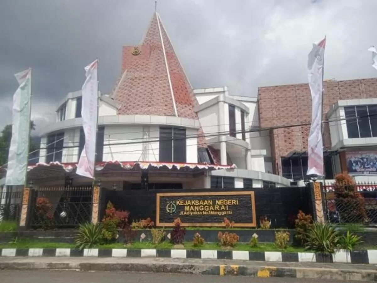 Keterangan foto: Kantor Kejari Manggarai (Internet)