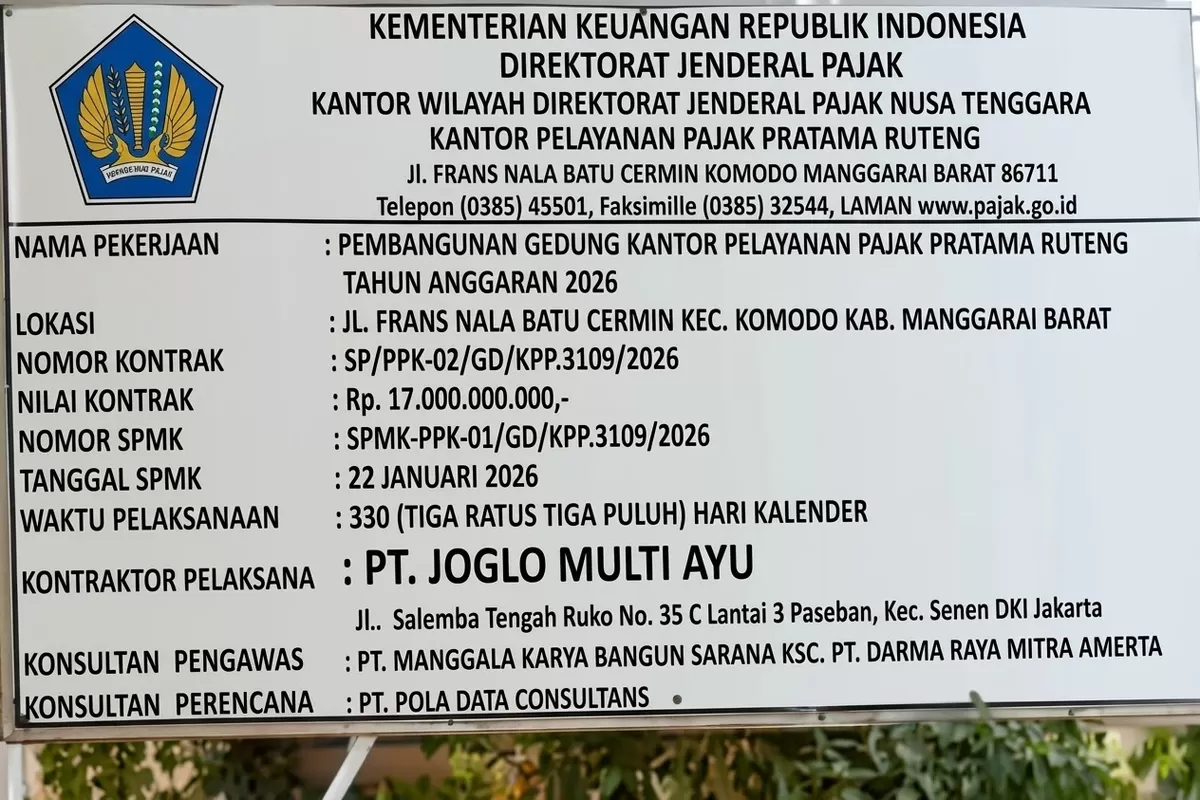 Papan Informasi Proyek Kantor Pelayanan Pajak Pratama Ruteng di Manggarai Barat (Dok.Ide Nusantara)