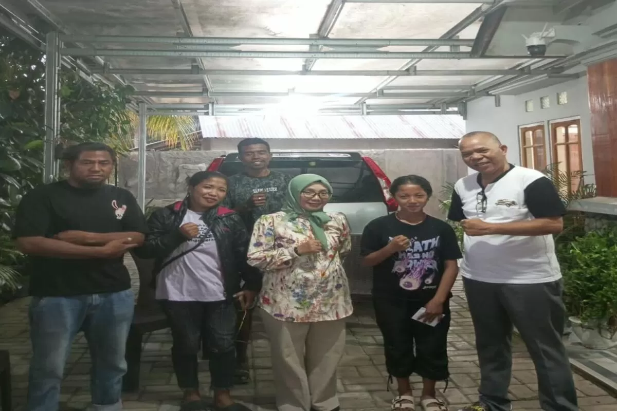 Tergerak oleh Nasib Anak Yatim Piatu Korban Bullying, Sekda Matim Win Tala Tanggung Biaya Sekolah hingga SMA (Dok.Ide Nusantara)