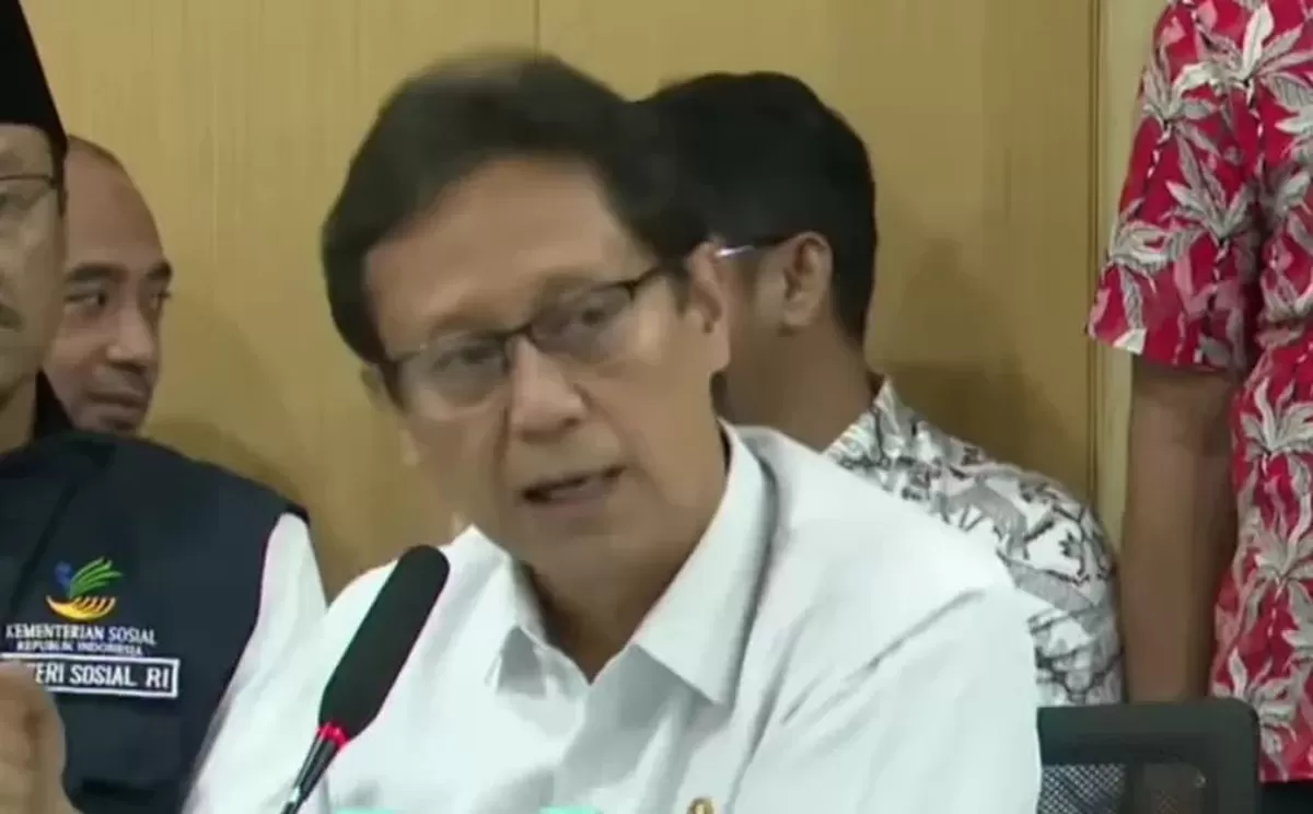 Menkes Budi Gunadi singgung mahalnya tiket pesawat ke Aceh saat rakor penanganan bencana Sumatera - WartaPesona.com (Warta Jatim)