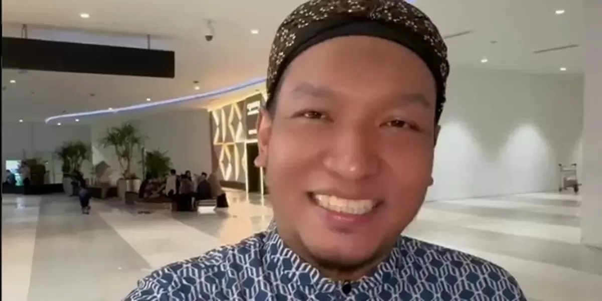 Curhat Pendakwah Salim A Fillah usai Bencana Sumatera, Lebih Pilih Hidupkan Kembali Sekolah Ketimbang Bangun Ulang - WartaPesona.com (Suara Merdeka Pekalongan)