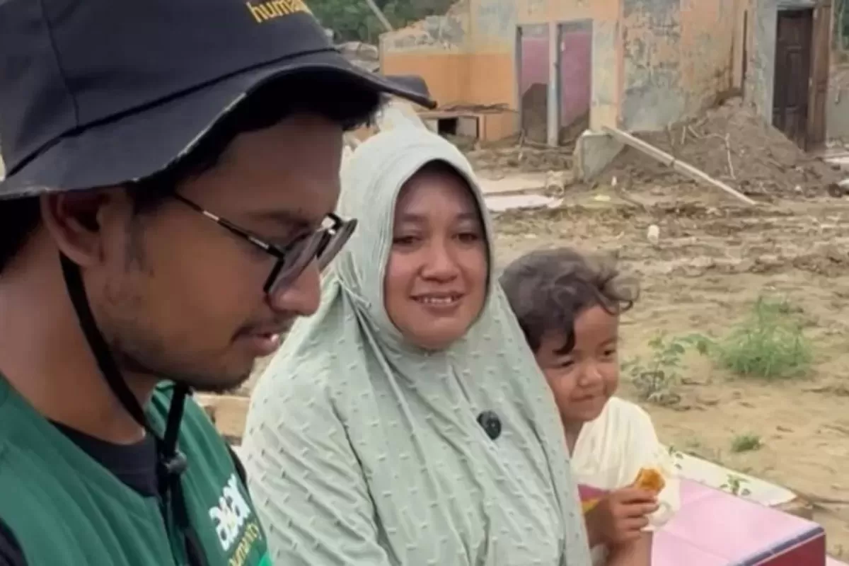 Tinggal di Tenda saat Ramadan, Ibu di Aceh Tamiang Ini Khawatirkan Cuaca Panas saat Melatih Anaknya Berpuasa - WartaPesona.com (Riau Makmur)