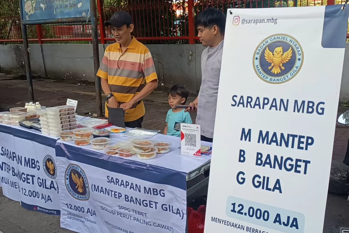 Pemilik Lapak 'MBG' di Tebet yang Disebut Jualan Makanan dengan Branding Unik dan Libatkan UMKM Sekitar - WartaPesona.com (kompas megapolitan)