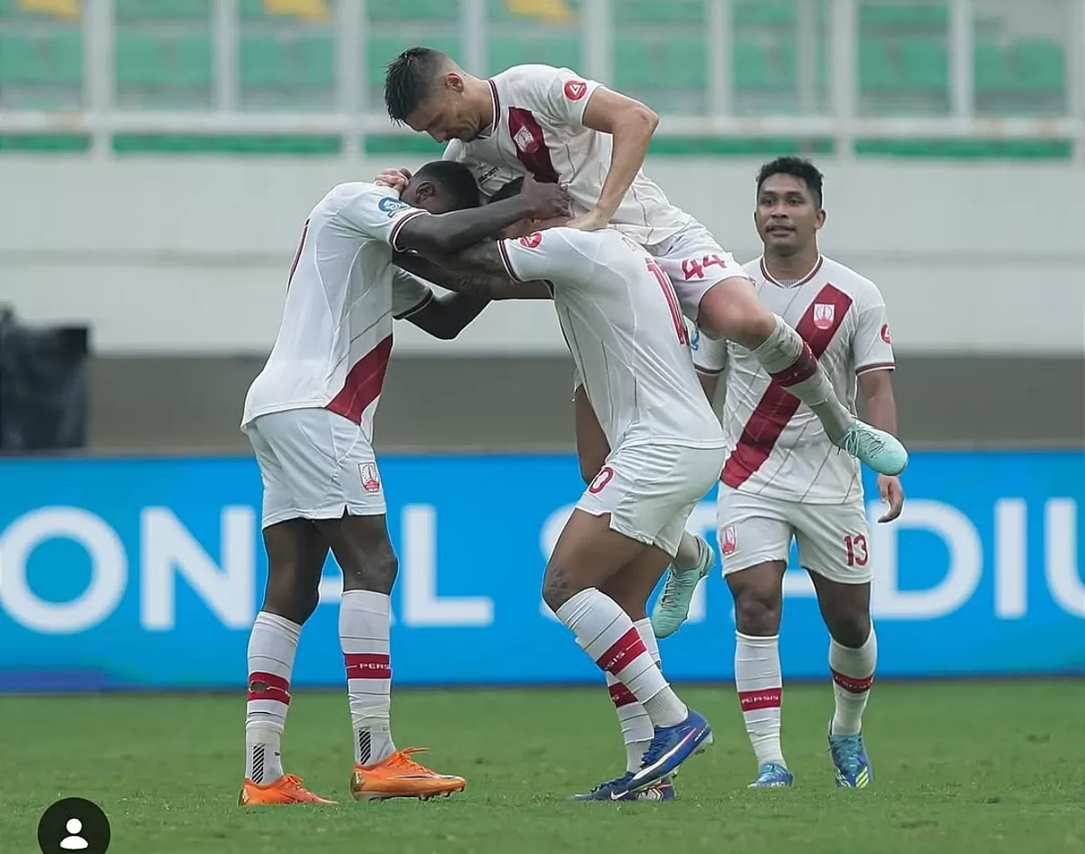 Pemain Persis Slo merayakan gol ke gawang Persita Tangerang. (Instagram @persisofficial)