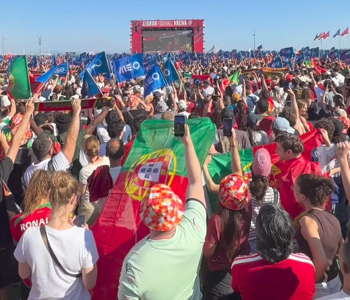 Suasana menonton bersama Portugal melawan Kongo. (Instagram @portugal)