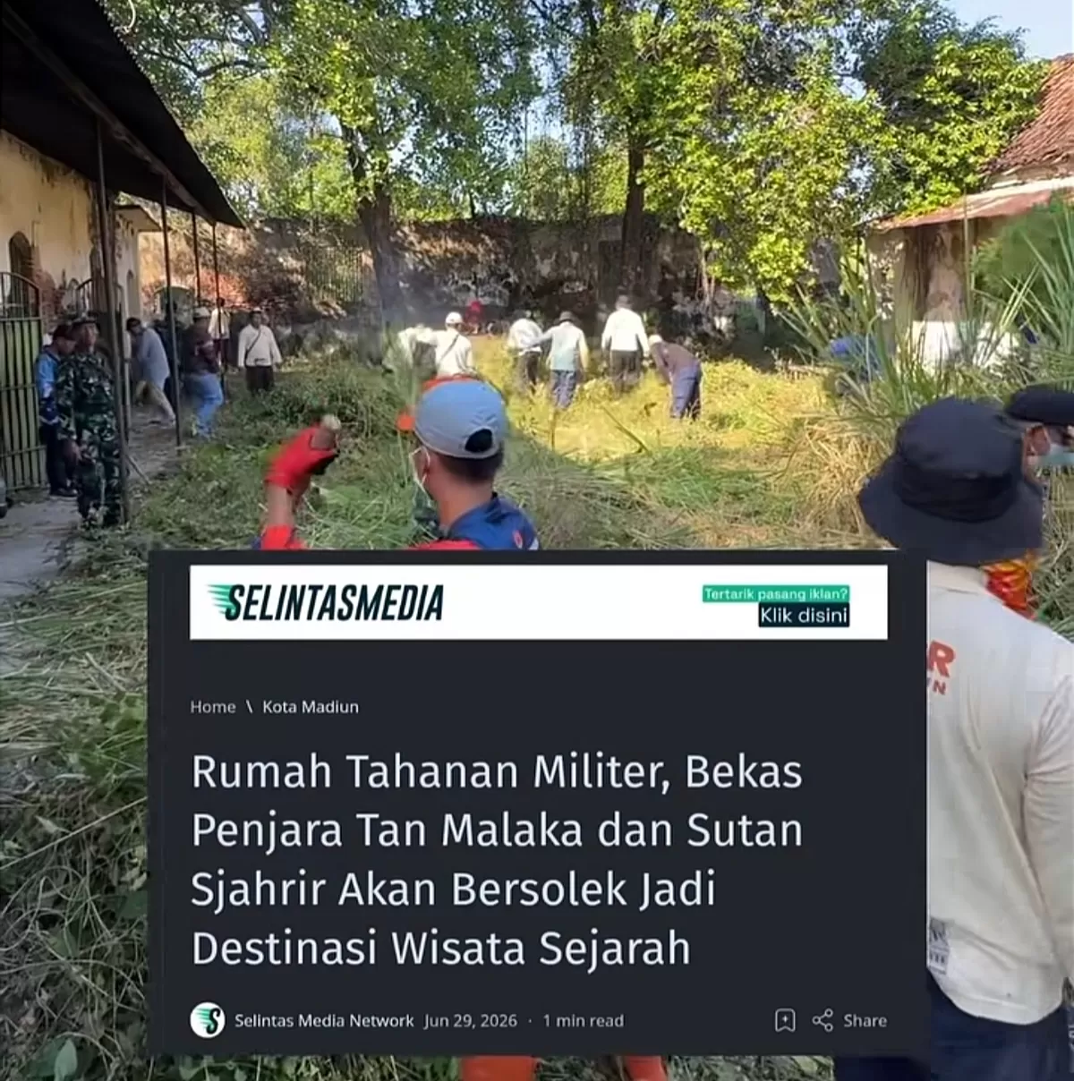 Suasana membersihkan rumah tahanan  militer semasa kolonial Belanda di Kota Madiun, Jawa Timur. (Instagram @selintasmadiun)