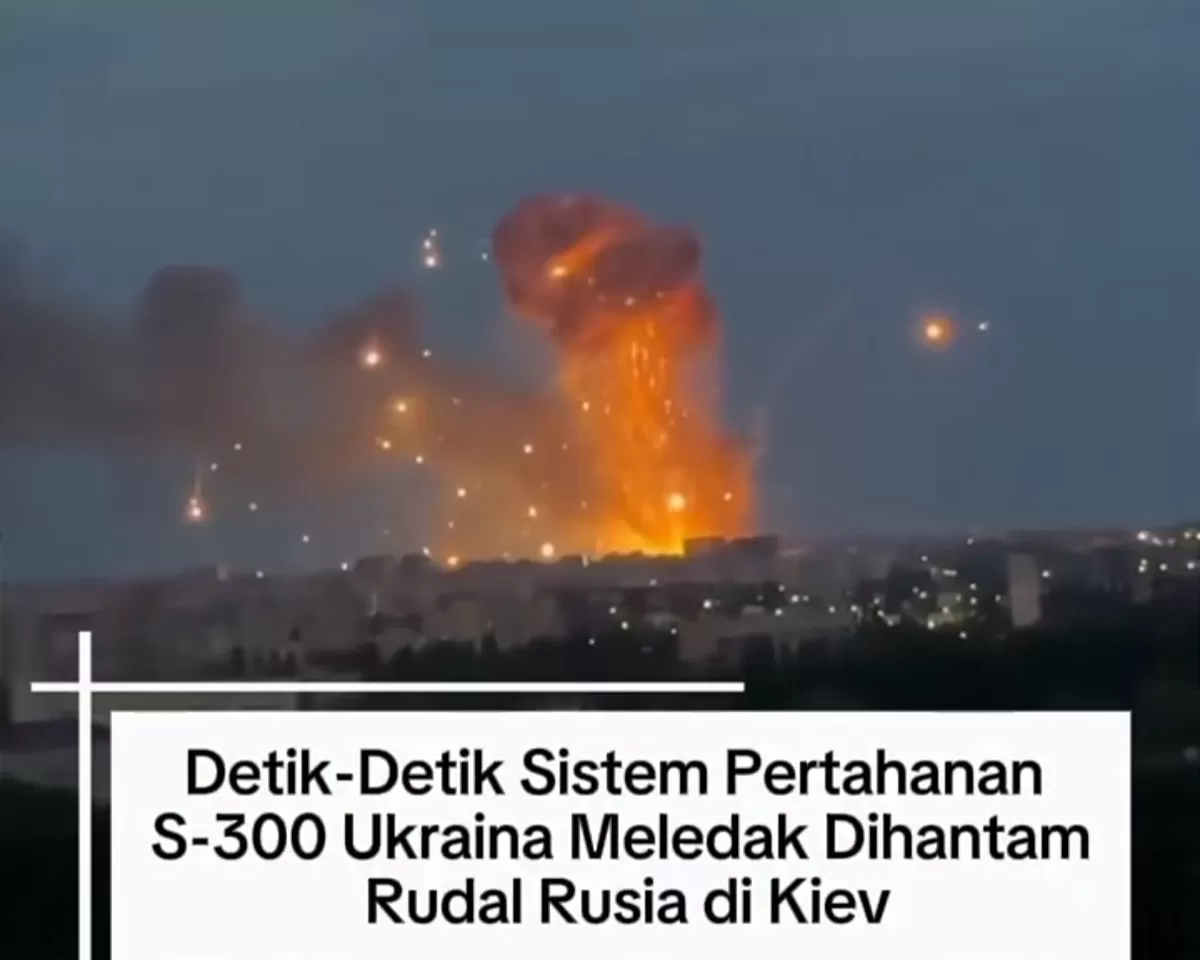 Sistem pertahanan udara S-300 Ukraina di Kiev hancur terbakar diserang peluru kendali Rusia. (Instagram @jendela_inforasi_dunia2582)
