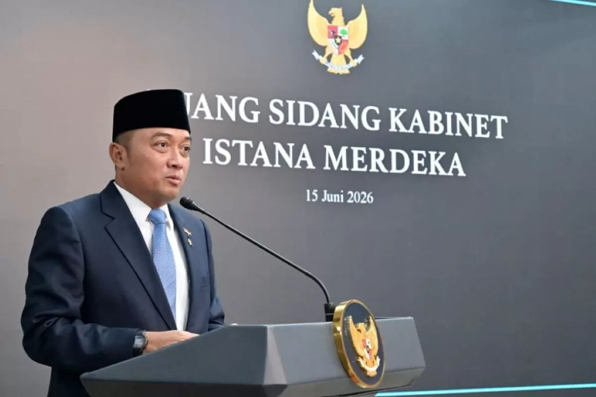 Mensesneg menyampaikan War Ticket Upacara HUT ke-81 RI Diikuti Peserta dari 36 Provinsi dan 14 Negara (Seskab.go.id)