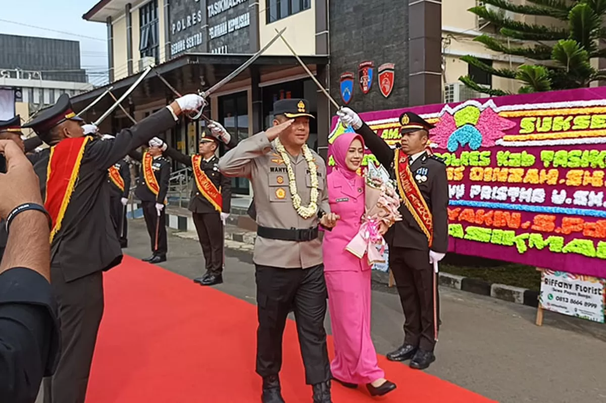 Jajaran Polres Tasikmalaya mengikuti apel farewell dan sertijab Kapolres di Mapolres Tasikmalaya,&nbsp;Rabu (7/1/2026). (Dok. DFK)