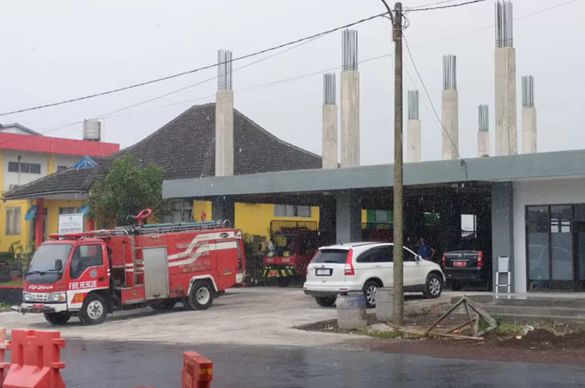 UPTD Pemadam Kebakaran Kota Tasikmalaya kini menempati gedung kantor baru di Jalan Ir. H. Djuanda setelah lama berpindah-pindah lokasi. (Dok. Aserp M.S)