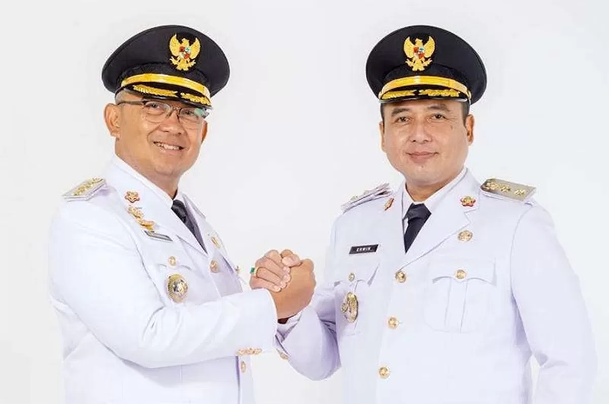 Wali Kota Bandung, Muhammad Farhan dan Wakil Wali Kota Bandung, Erwin . (Laman Resmi Pemprov Jabar)