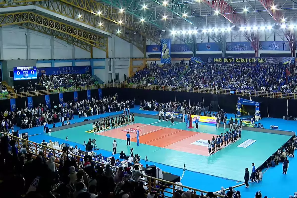 Gresik Phonska Plus Pupuk Indonesia tampil dominan dan membungkam publik Bandung usai menaklukkan Bandung BJB Tandamata di Proliga 2026 Seri 3, Minggu 25 Januari 2026. (Tangkapan layar Moji TV)