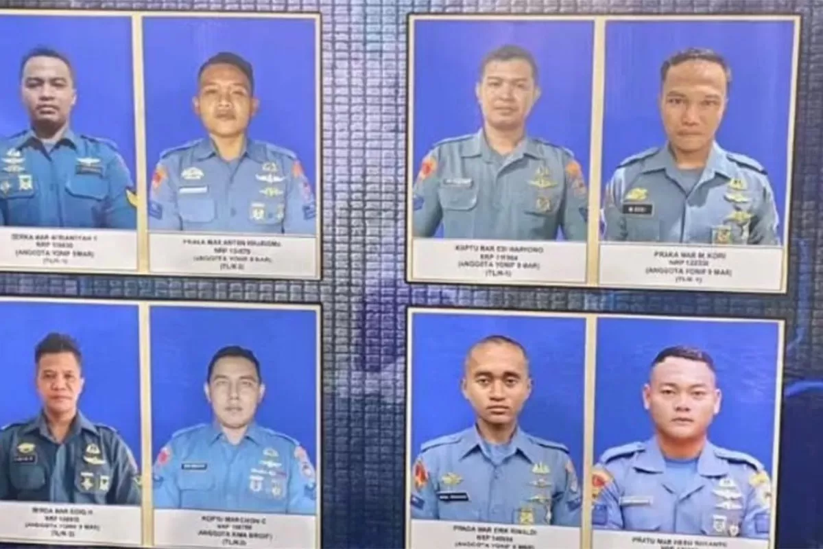 KSAL Muhammad Ali menyampaikan perkembangan pencarian 23 marinir TNI Angkatan Laut yang tertimbun longsor Cisarua, Bandung Barat.    (Instagram.com/@jurnalmiliter)