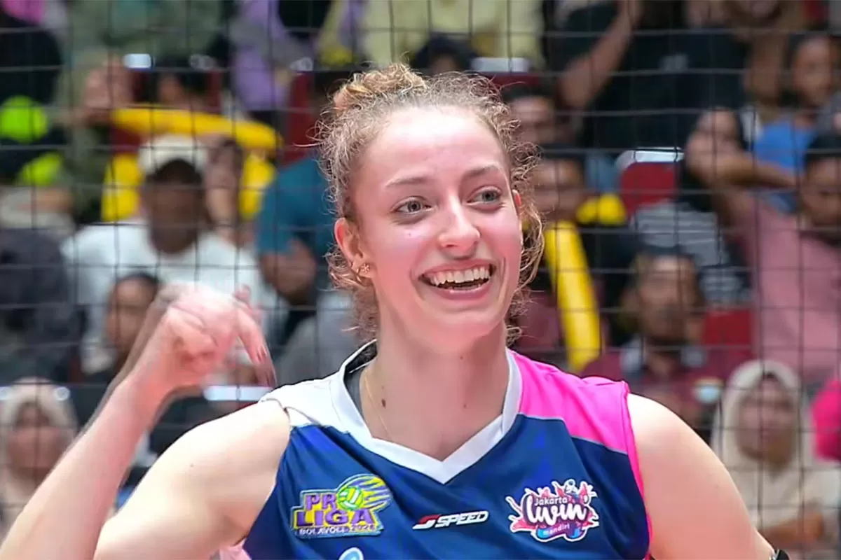 Proliga 2026 Seri Gresik menghadirkan debut mencolok Weronika Szlagowska yang jadi tumpuan Jakarta Livin Mandiri pada laga pembuka. (Tangkapan layar Moji TV)