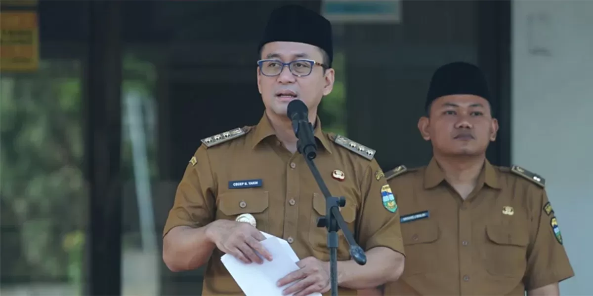 Bupati Tasikmalaya H. Cecep Nurul Yakin resmi meluncurkan Program Satu Desa Satu Sarjana (SADESA), Selasa, 3 Februari 2026. (Dok. Dishubkominfo)