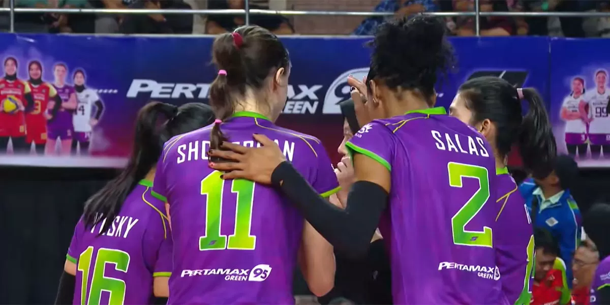 Hasil Proliga 2026 putri di seri Malang mengantar Jakarta Pertamina Enduro ke puncak klasemen sementara setelah mengalahkan Medan Falcons. (Tangkapan layar Moji TV)