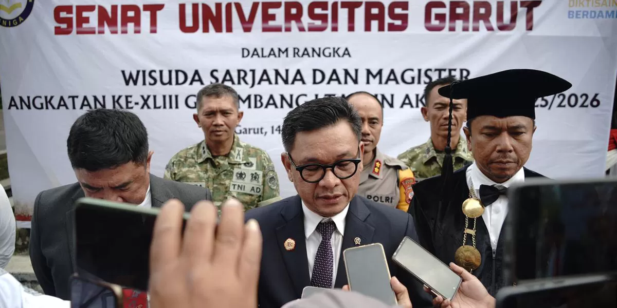 Wisuda UNIGA Angkatan ke-XLIII jadi momentum Lemhannas RI dorong lulusan berkontribusi bagi daerah. (Kominfo Garut)