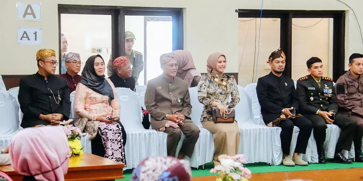 Bupati Ciamis Herdiat Sunarya hadiri Hari Jadi Kota Banjar ke-23 dan dorong kolaborasi lintas daerah. (Dok. Prokopim Ciamis)