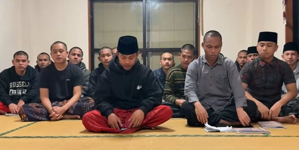 Menyoroti insiden viral tindakan ospek terhadap pekerja imigran Indonesia (PMI) di Jepang hingga seniornya minta maaf di medsos.  (TikTok.com/@panbobolidos)