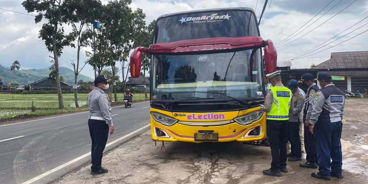 Foto ilustrasi - Mudik Lebaran 2026 di Jawa Barat diperkirakan memuncak H-3 Idulfitri. Jutaan warga diprediksi melintas jalur tol dan jalur selatan menuju daerah tujuan. (Dok. Humas Jabar)