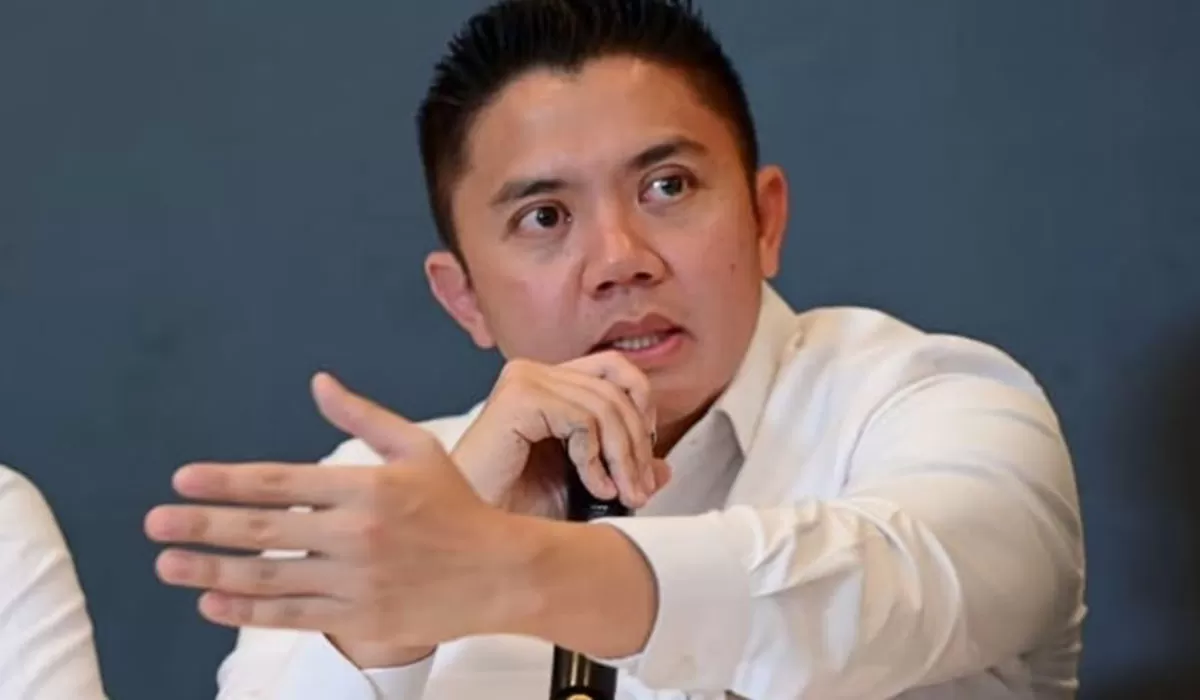 Pengamat menyebut Seskab Teddy Indra Wijaya menjadi penghubung visi Presiden Prabowo kepada publik, terutama saat kritik kebijakan pemerintah. (Dok. Seskab RI)