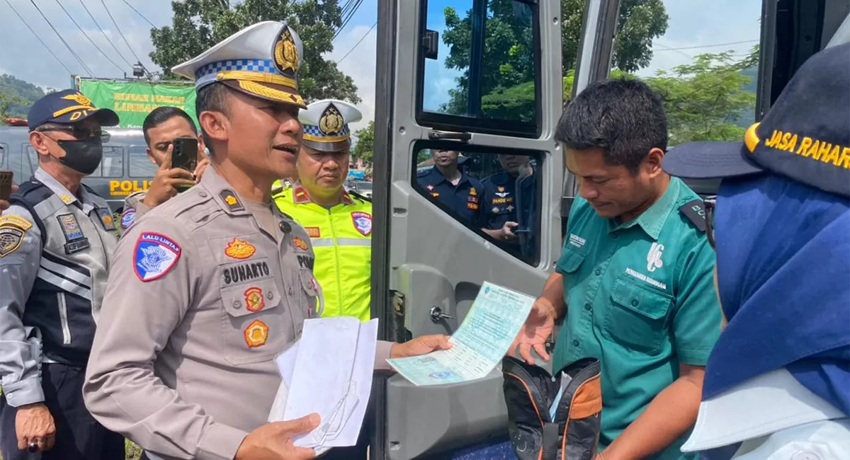 Foto Ilustrasi - Mudik gratis Jabar 2026 masih tersedia 1.012 kursi. Pemesanan tiket melalui aplikasi Sapawarga untuk berbagai rute perjalanan. (Dok. Humas Jabar)