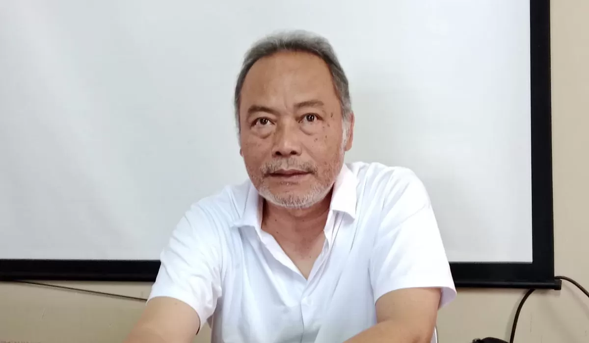 Ketua Hiswana Migas DPC Priangan Timur, H. Sigit Wahyu Nandika, memimpin diskusi bersama sejumlah instansi terkait di kantornya, Jumat (13/3/2026). (Dok. AMS)