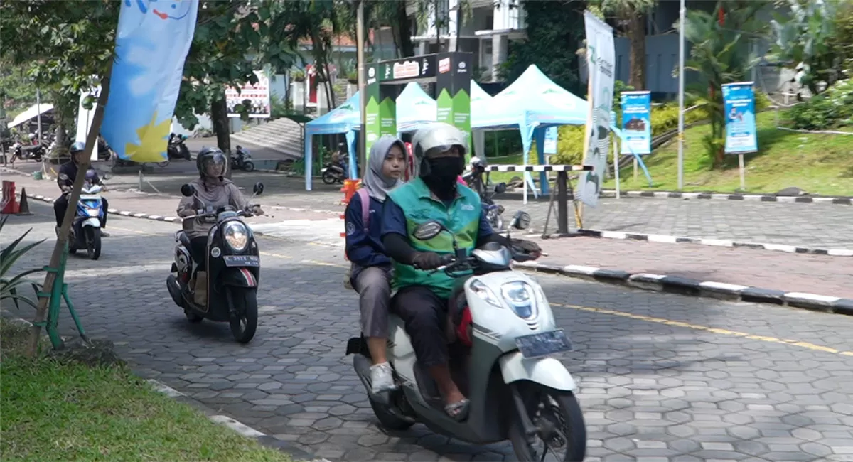 BHR ojol 2026 naik signifikan, driver Solo akui manfaatnya. Kebijakan Prabowo dinilai bantu kebutuhan keluarga jelang Lebaran. (Dok. Seskab. RI)