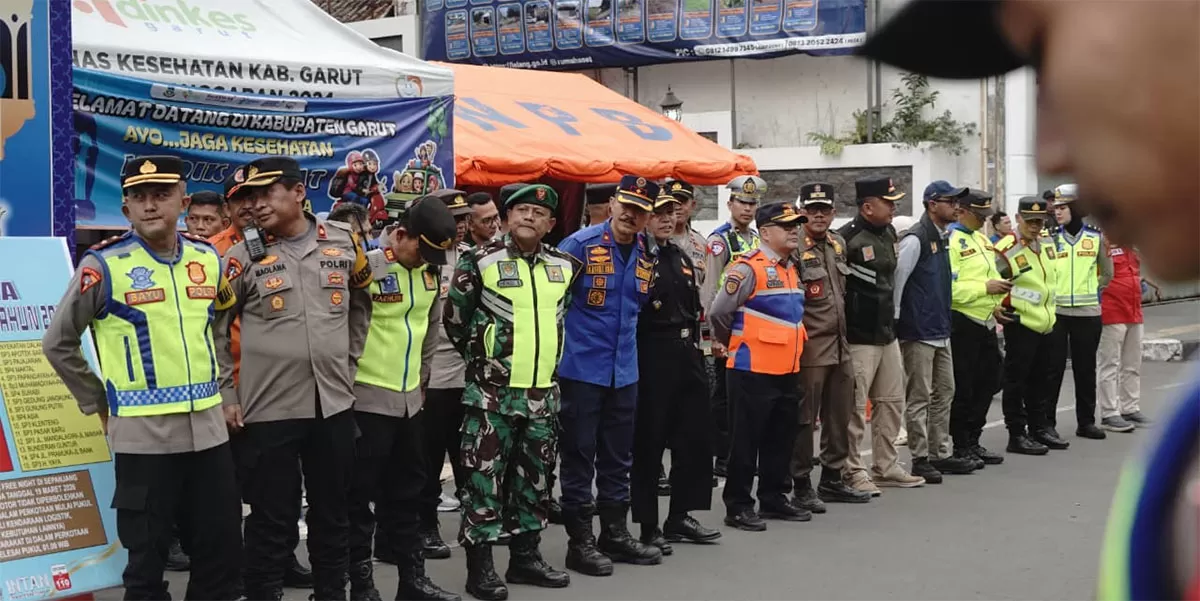 Apel Malam Takbiran Idulfitri 1447 Hijriah di Garut dipimpin Abdusy Syakur, tekankan pengamanan humanis bagi warga dan pemudik. (Dok. Kominfo Garut)