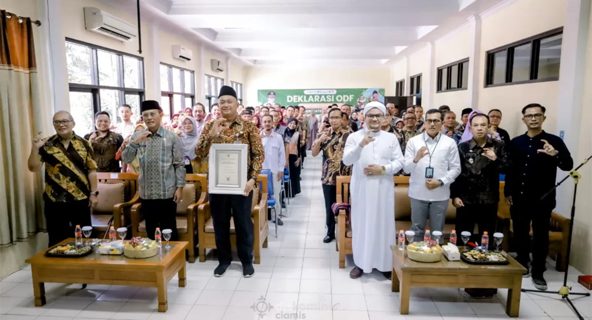 Momentum deklarasi ODF Kabupaten Ciamis, yang diresmikan oleh Bupati Ciamis, H. Herdiat Sunarya, di Aula 1 Dinas Kesehatan pada Kamis (16/04/2026). (Dok. Kominfo Ciamis)