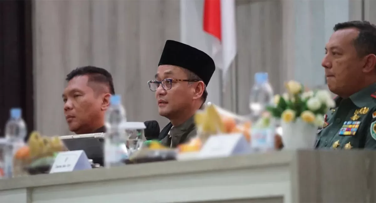 Bupati Tasikmalaya pimpin rapat program MBG. Kebijakan ini fokus pada gizi dan pemberdayaan ekonomi lokal, di Aula Pendopo Baru pada Kamis (16/04/2026). (Dok. Dishubkominfo)