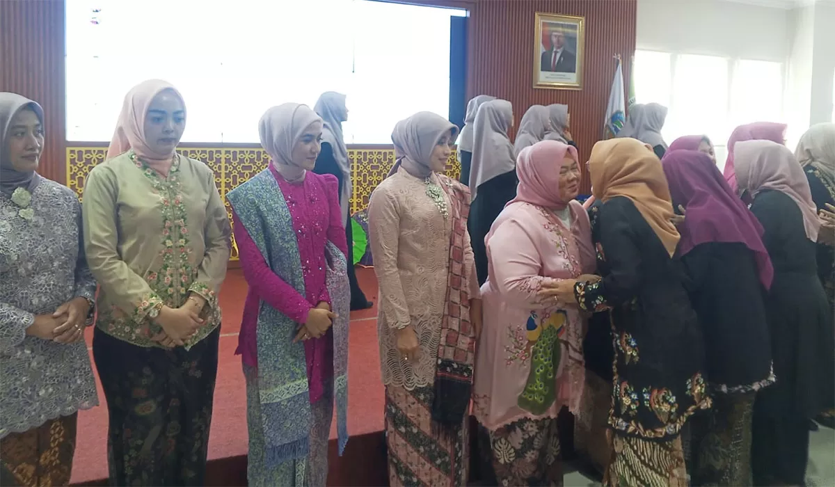 Kegiatan Halal Bihalal GOW Kota Tasikmalaya yang dirangkaikan dengan peringatan Hari Kartini 22 April 2026 bertempat di Aula Gedung Bappelitbangda Kota Tasikmalaya, Selasa (21/4/2026). (Dok. AMS)