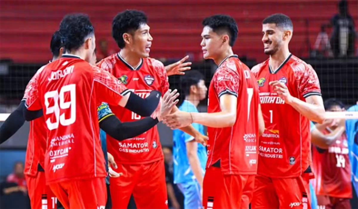 Dominasi total! Surabaya Samator hajar Jakarta Garuda Jaya tiga set langsung. Selangkah lagi Samator kunci podium ketiga di Final Proliga 2026. (Innstagram/surabayasamator)