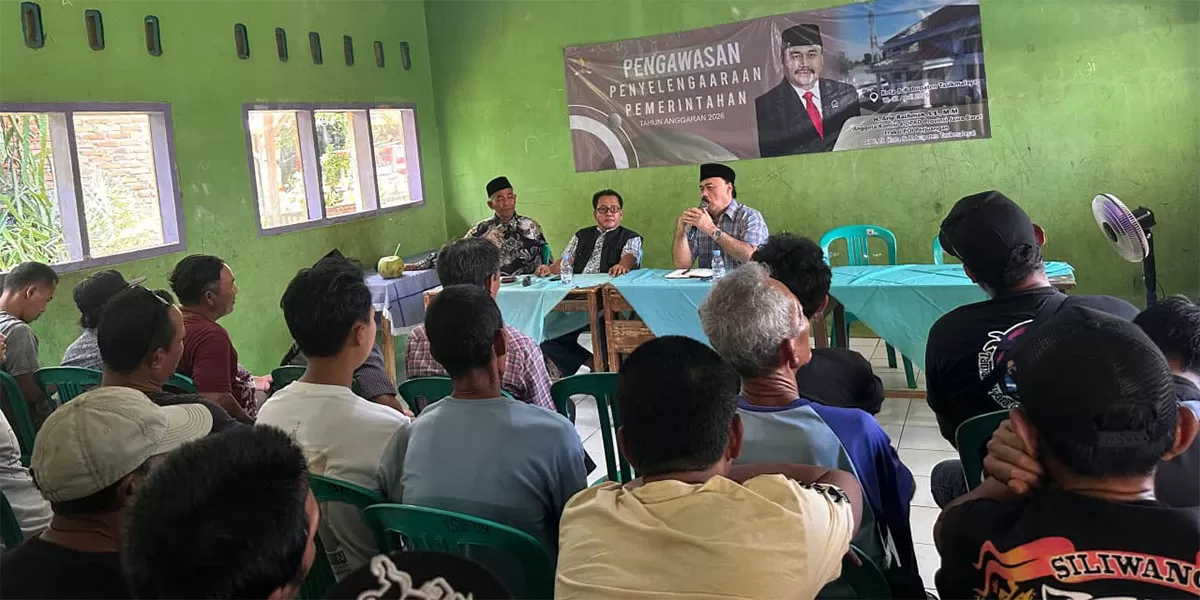 Anggota DPRD Jabar Arip Rachman dalam kegiatan pengawasan penyelenggaraan pemerintahan di Madrasah Baiturrahman Desa Cipatujah, Kecamatan Cipatujah, Kabupaten Tasikmalaya, Minggu, 12 April 2026. (Dok. DFK)