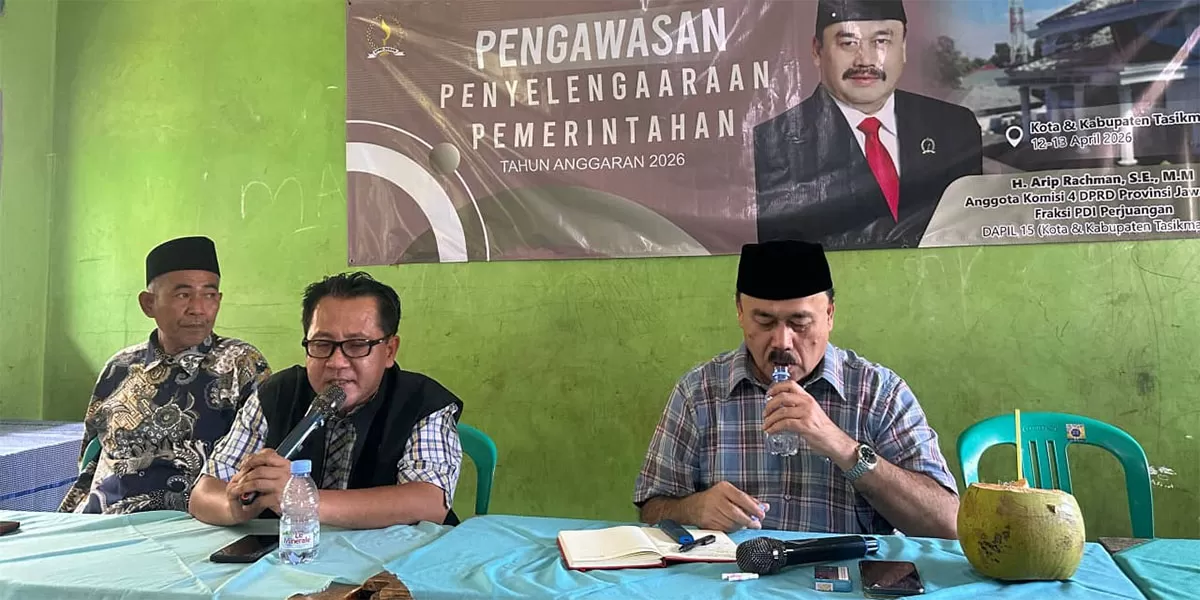 Anggota DPRD Jabar Arip Rachman dalam kegiatan pengawasan penyelenggaraan pemerintahan di Madrasah Baiturrahman Desa Cipatujah, Kecamatan Cipatujah, Kabupaten Tasikmalaya, Minggu, 12 April 2026. (Dok. DFK)