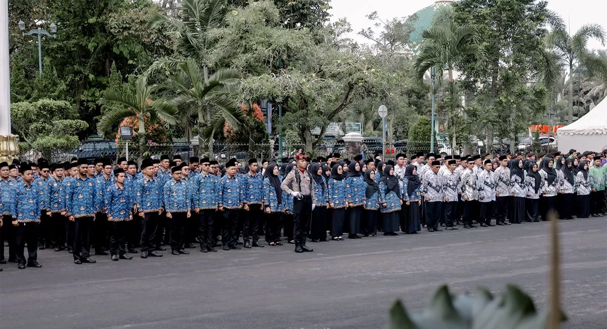 Bupati Ciamis Herdiat Sunarya tegaskan pentingnya efisiensi birokrasi dan perlindungan anak dari kekerasan serta perundungan di lingkungan sekolah,&nbsp;Sabtu (02/05/2026). (Dok. Kominfo Ciamis)