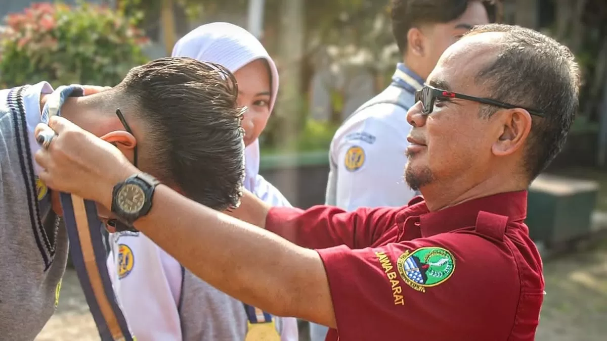 Kepala SMAN 1 Singaparna Kabupaten Tasikmalaya, H. Dede Iryanto, S.Pd., M.Pd (Dok. DFK)
