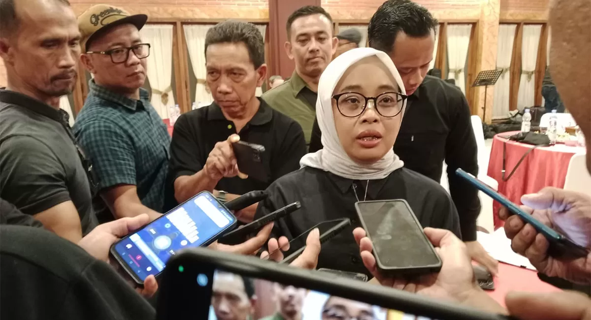 Kepala OJK Tasikmalaya Nofa Hermawati minta BPR dan BPRS di Priangan Timur ketatkan pengawasan akibat lonjakan NPL yang kini menyentuh angka 24 persen. (Dok. AMS)