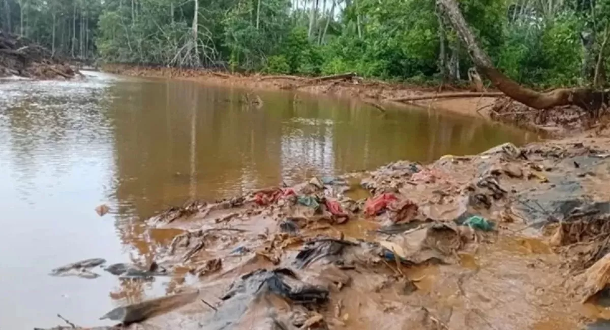 Dugaan pencemaran Kali Kukuba dan Teluk Buli memicu desakan audit PT FHT. Sejumlah pihak meminta investigasi dan evaluasi lingkungan. (Dok. Promedia)